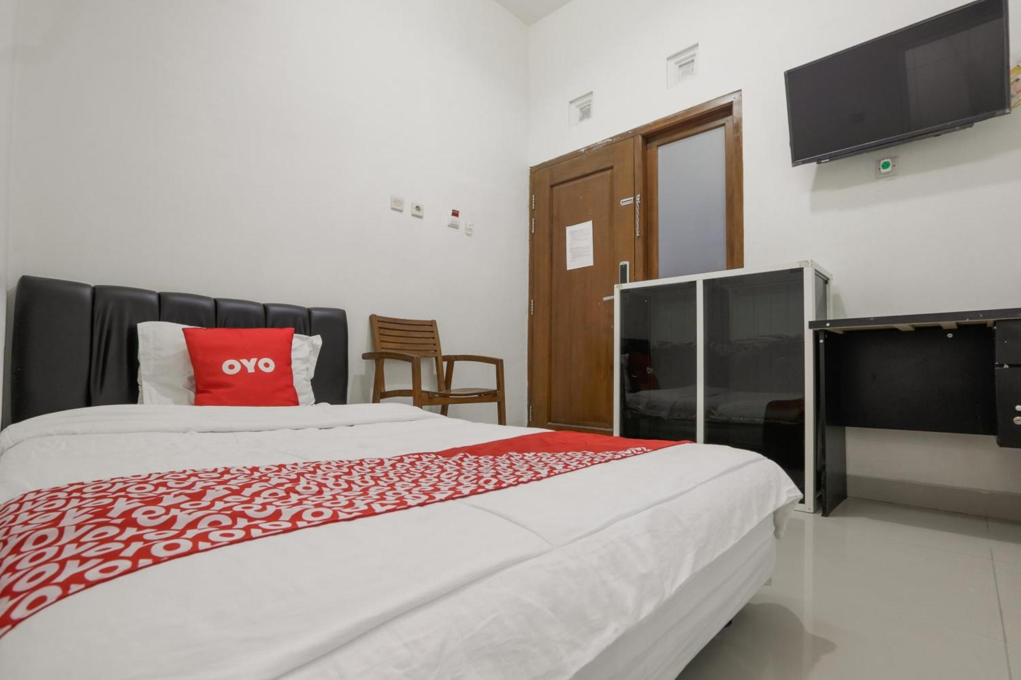 Super Oyo 3838 Tamansari Guest House Solo Exteriér fotografie