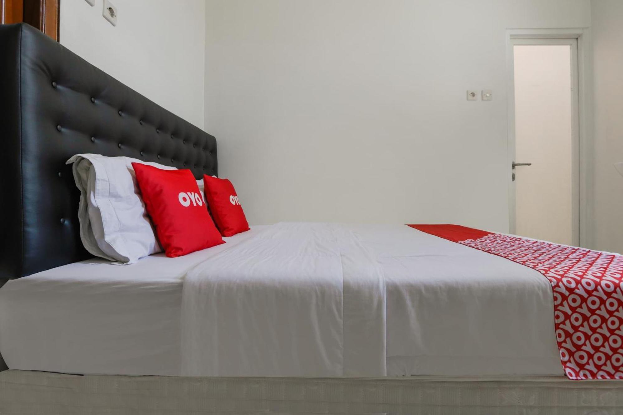 Super Oyo 3838 Tamansari Guest House Solo Exteriér fotografie